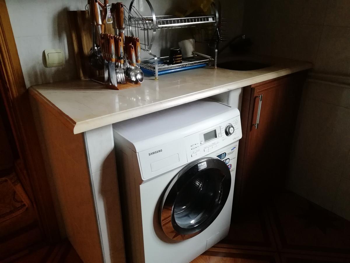 Apartment Georgy バトゥーミ エクステリア 写真